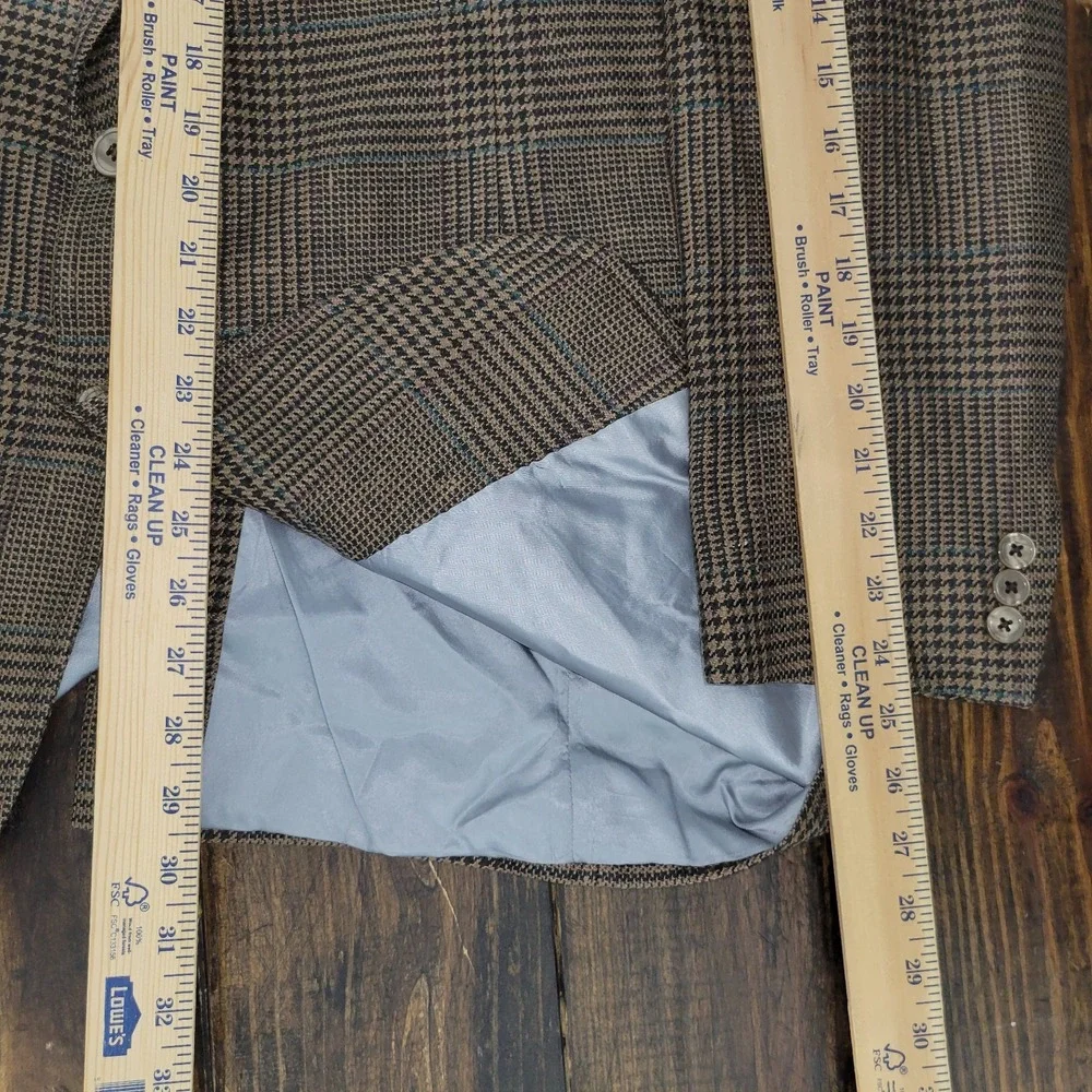 VTG JOS A BANK Men's Sport Coat Blazer Two Button‎ Brown Plaid 100% SILK 44R